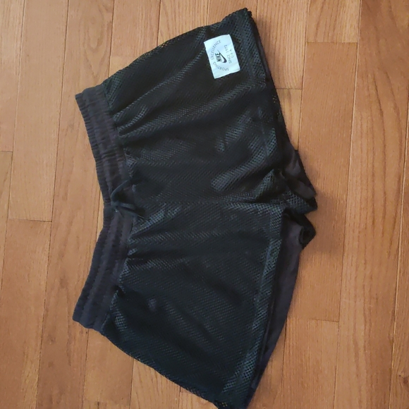Nike Pants - Nike women mesh active shorts
